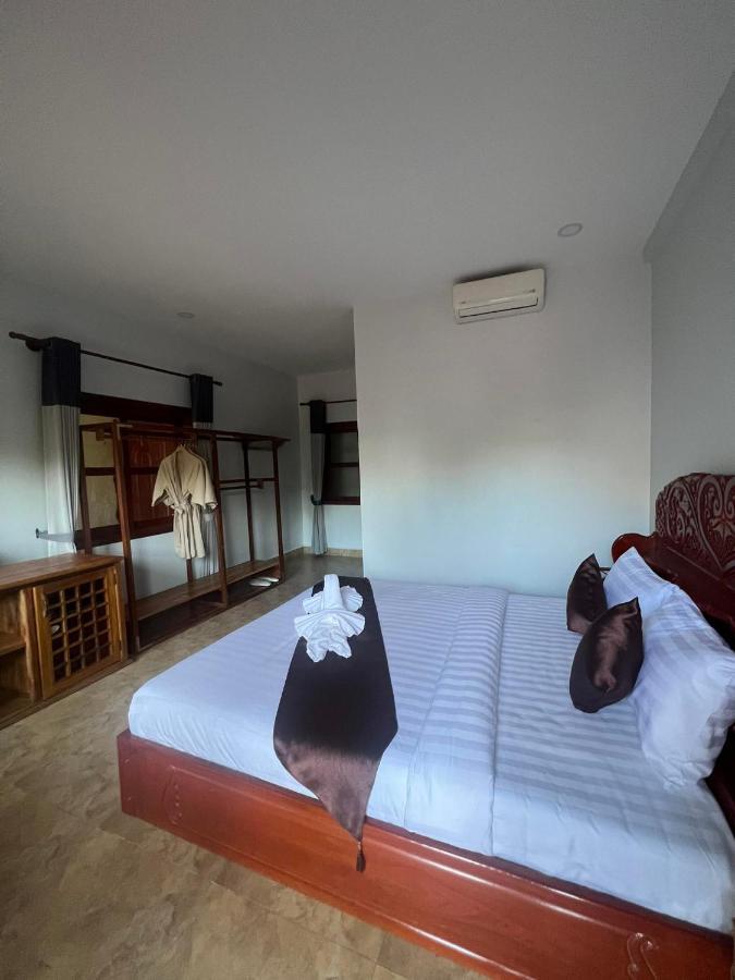 The Moon Kampot Boutique Hotel Exterior foto